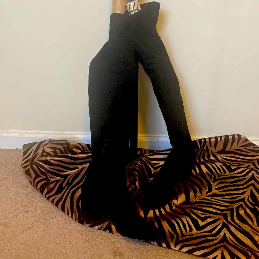 PRE-OWNED STEVE MADDEN BRINKLEY OVER THE KNEE STRETCH BOOT